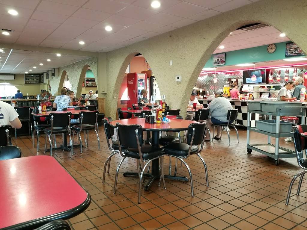 Freeway Cafe #1 | restaurant | 465 S Sheridan Rd, Tulsa, OK 74112, USA | 9188368150 OR +1 918-836-8150