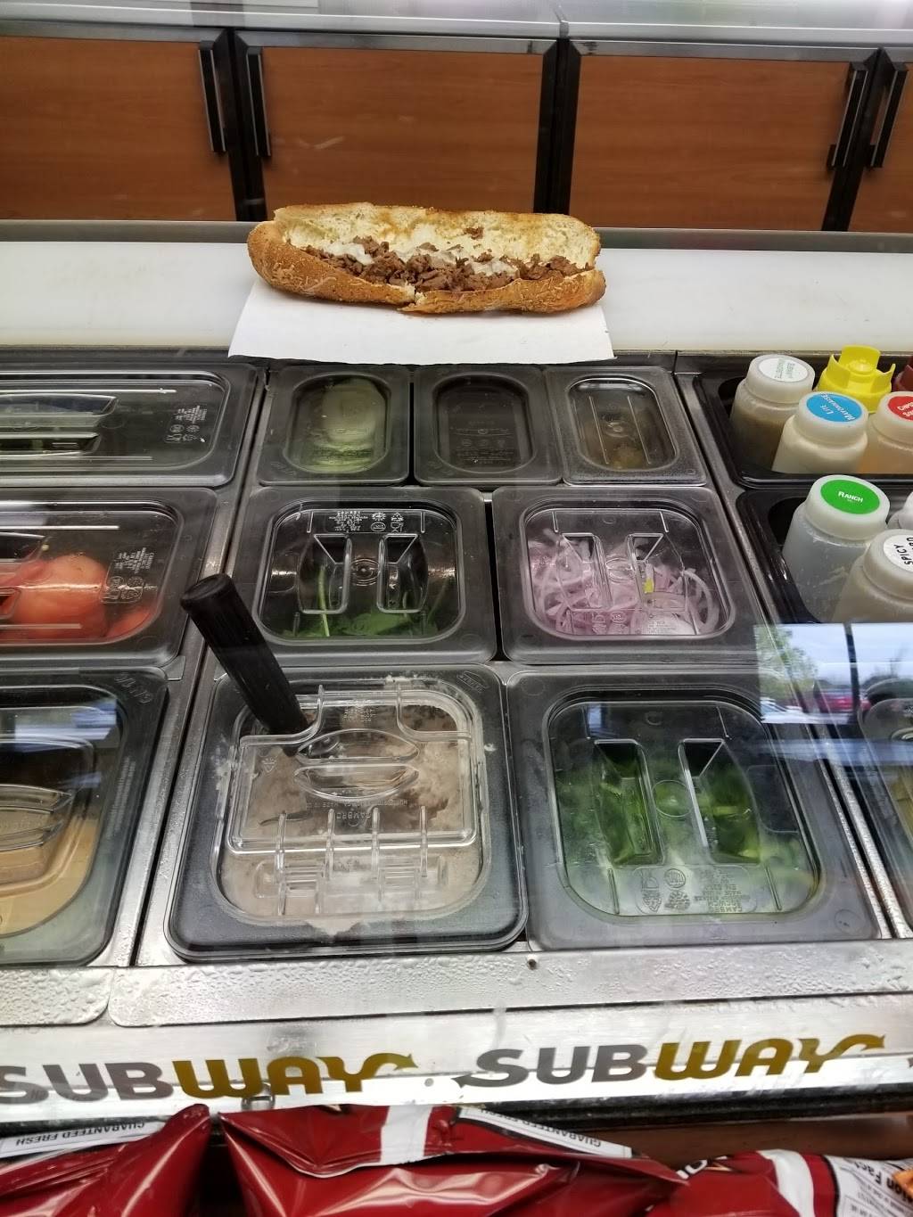 Subway | restaurant | 5202 US-231, Westmoreland, TN 37186, USA | 6156447827 OR +1 615-644-7827
