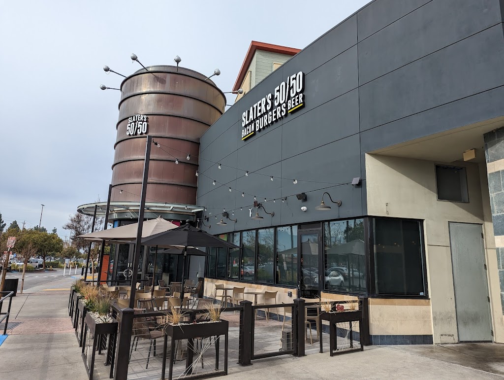 SLATERS 50/50 | restaurant | 925 Blossom Hill Rd, San Jose, CA 95123, USA | 4086228704 OR +1 408-622-8704