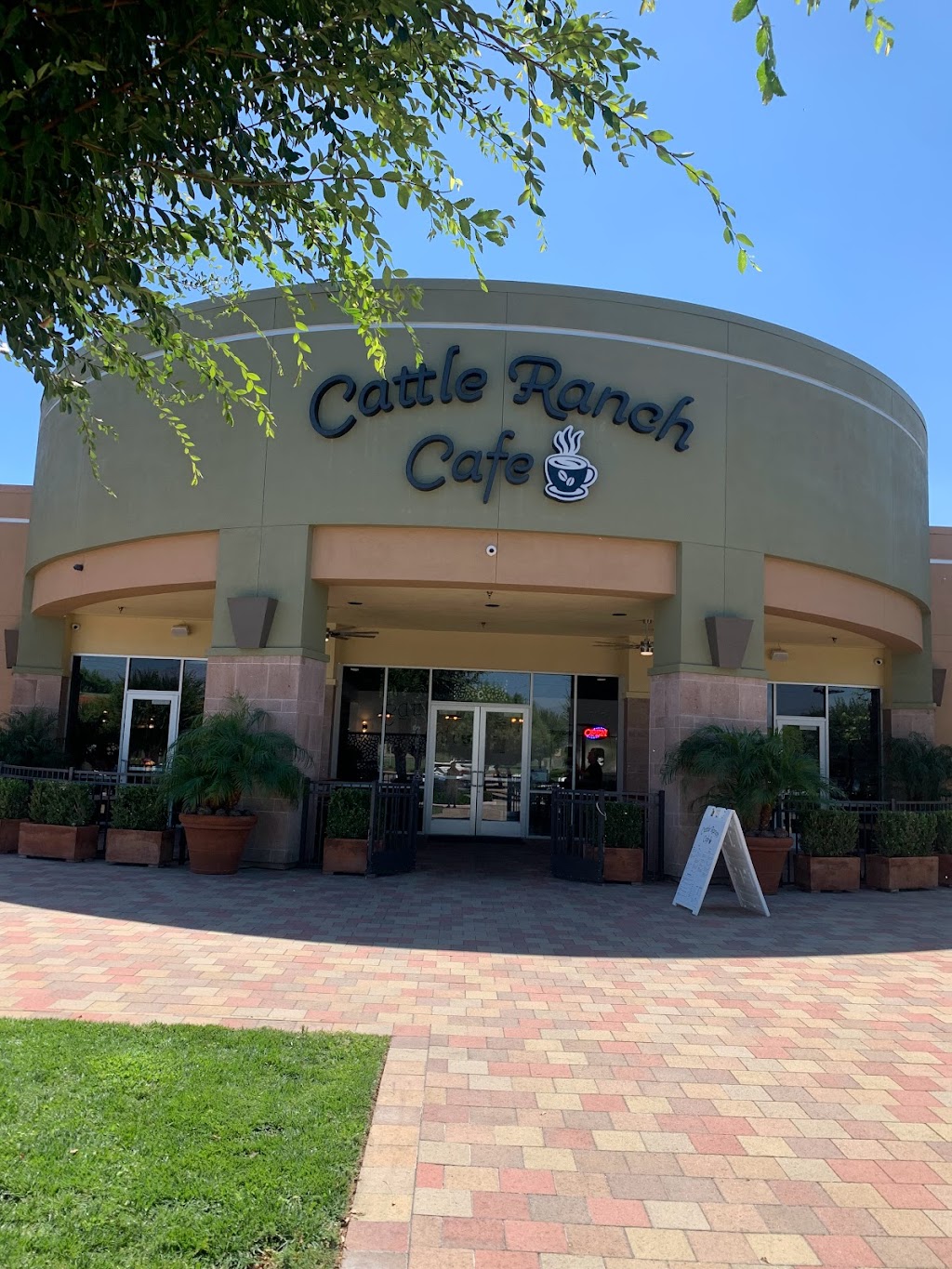 Cattle Ranch Cafe | restaurant | 6939 Schaefer Ave, Chino, CA 91710, USA | 9095903006 OR +1 909-590-3006