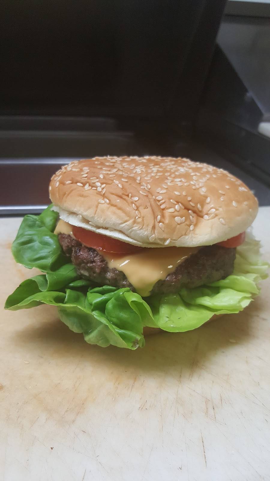 England Pizza | restaurant | 2840 Cottman Ave, Philadelphia, PA 19149, USA | 2153332323 OR +1 215-333-2323