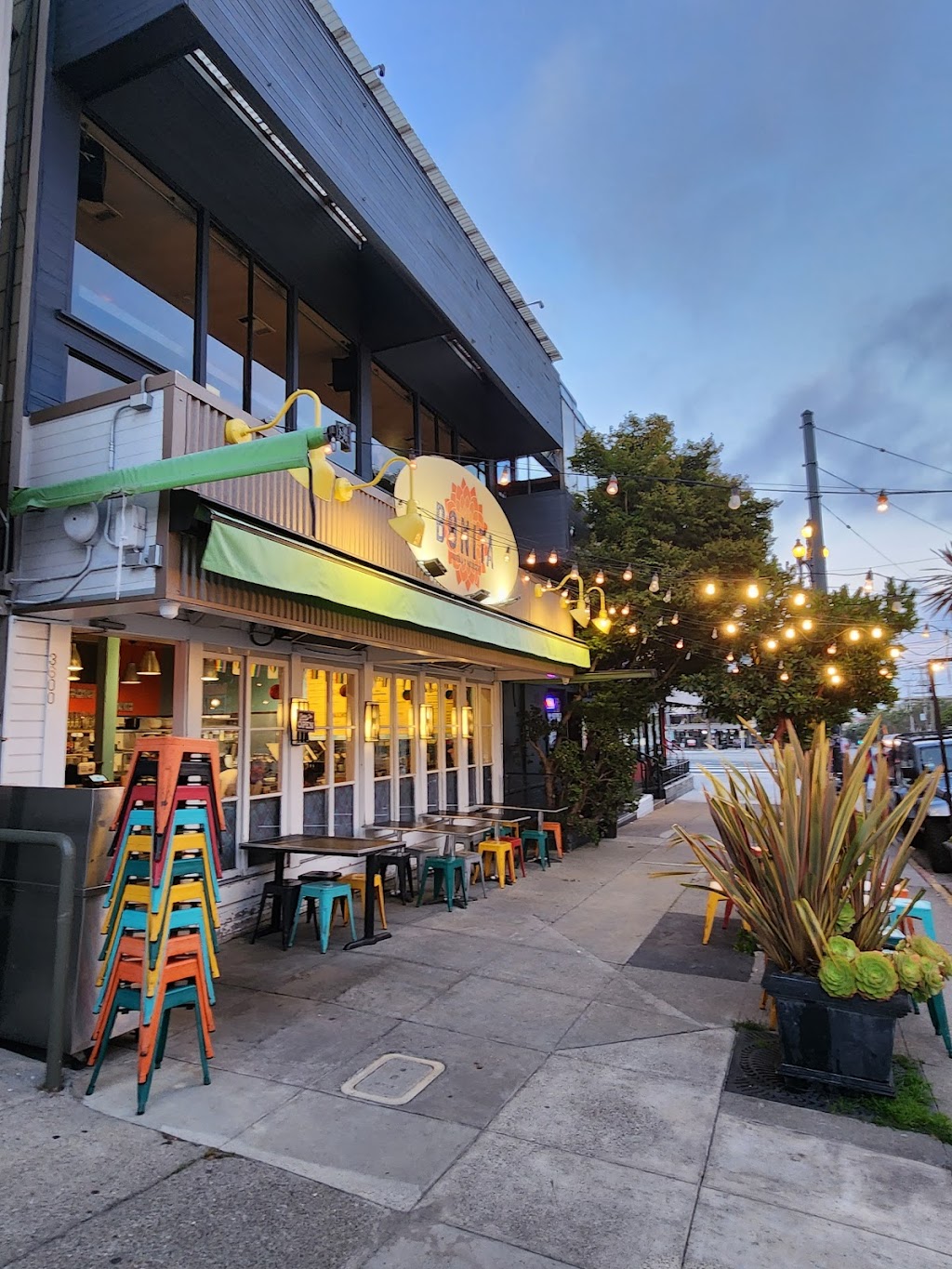 Bonita Taqueria Y Rotisserie | restaurant | 3600 16th St, San Francisco, CA 94114, USA | 4155522125 OR +1 415-552-2125