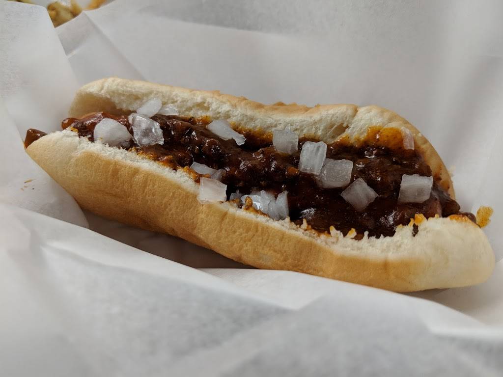 Brighton Hot Dog Shoppe | restaurant | 808 W Maple St, Hartville, OH 44632, USA | 3302676070 OR +1 330-267-6070