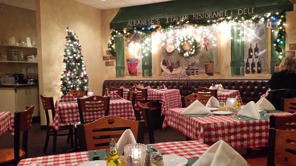 Albaneses Roadhouse | restaurant | 2301 W Bluemound Rd, Waukesha, WI 53186, USA | 2627851930 OR +1 262-785-1930