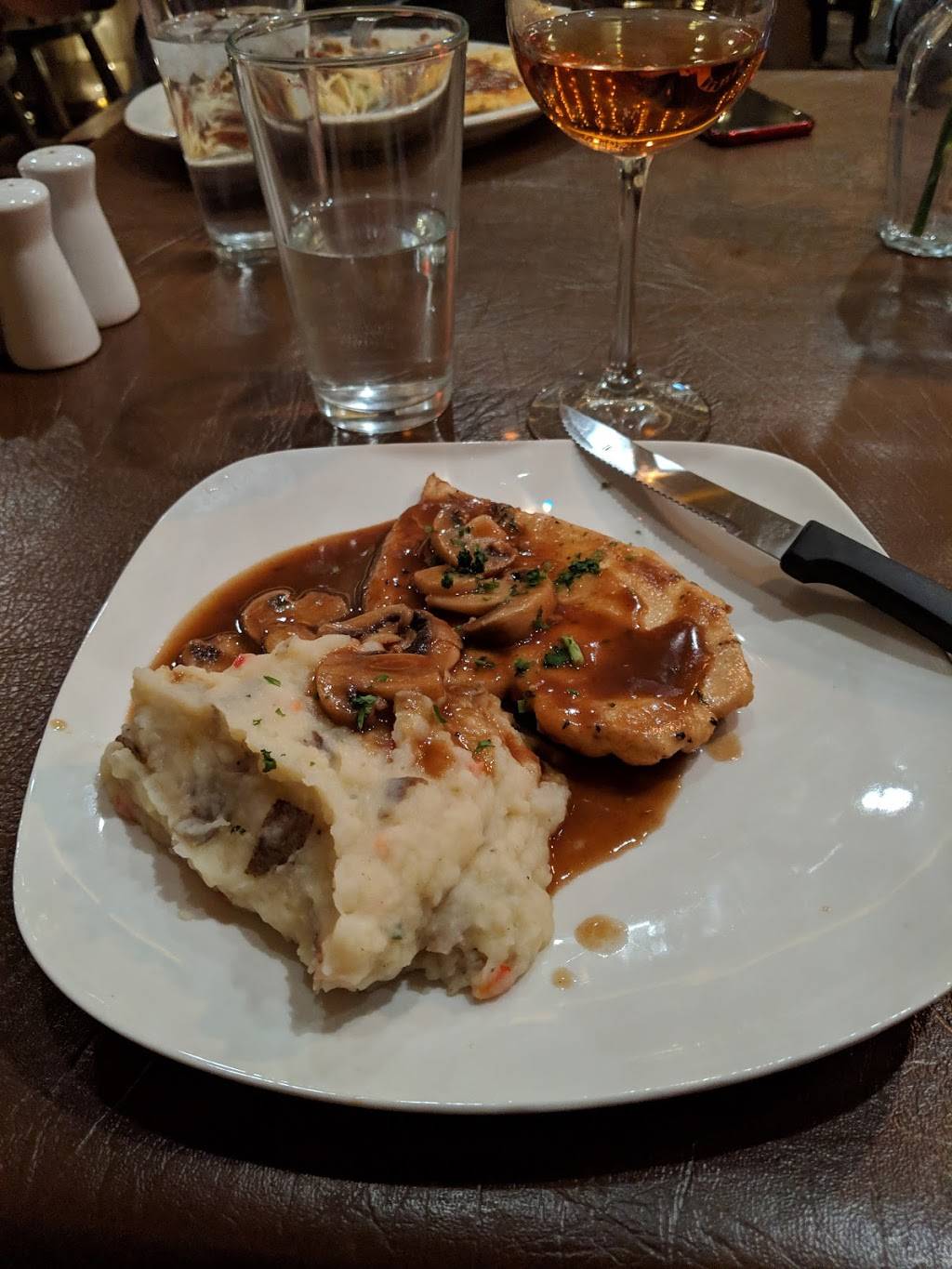 The Grape Italian Steakhouse | restaurant | 6350 Escondido Dr STE A11, El Paso, TX 79912, USA | 9156269381 OR +1 915-626-9381