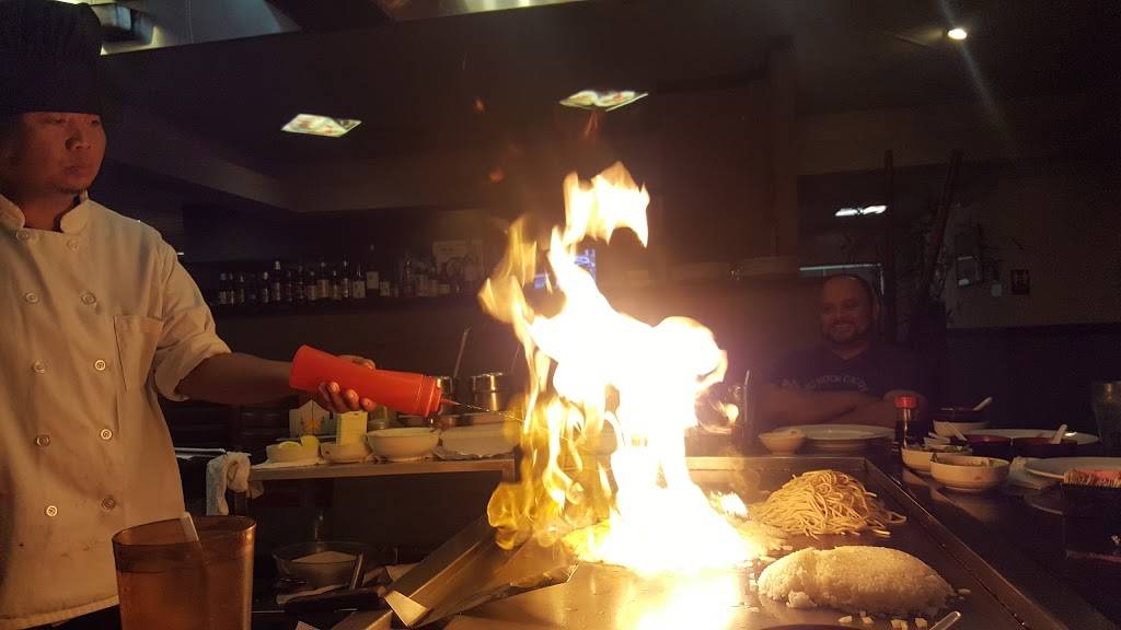 Ta Ta Asian Bistro | restaurant | 1450 W Horizon Ridge Pkwy, Henderson, NV 89012, USA | 7025658900 OR +1 702-565-8900