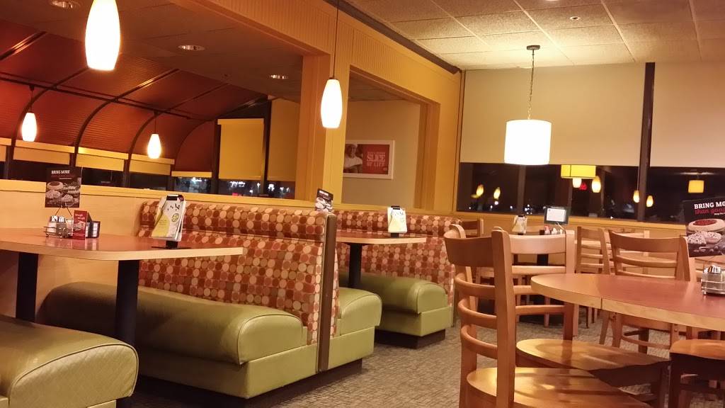 Bakers Square Restaurant & Bakery | restaurant | 1195 S Milwaukee Ave, Libertyville, IL 60048, USA | 8473628550 OR +1 847-362-8550