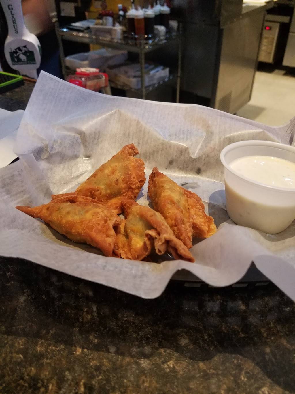 Spirits Bar & Grill | meal takeaway | 922 Milwaukee Ave, South Milwaukee, WI 53172, USA | 4147622005 OR +1 414-762-2005