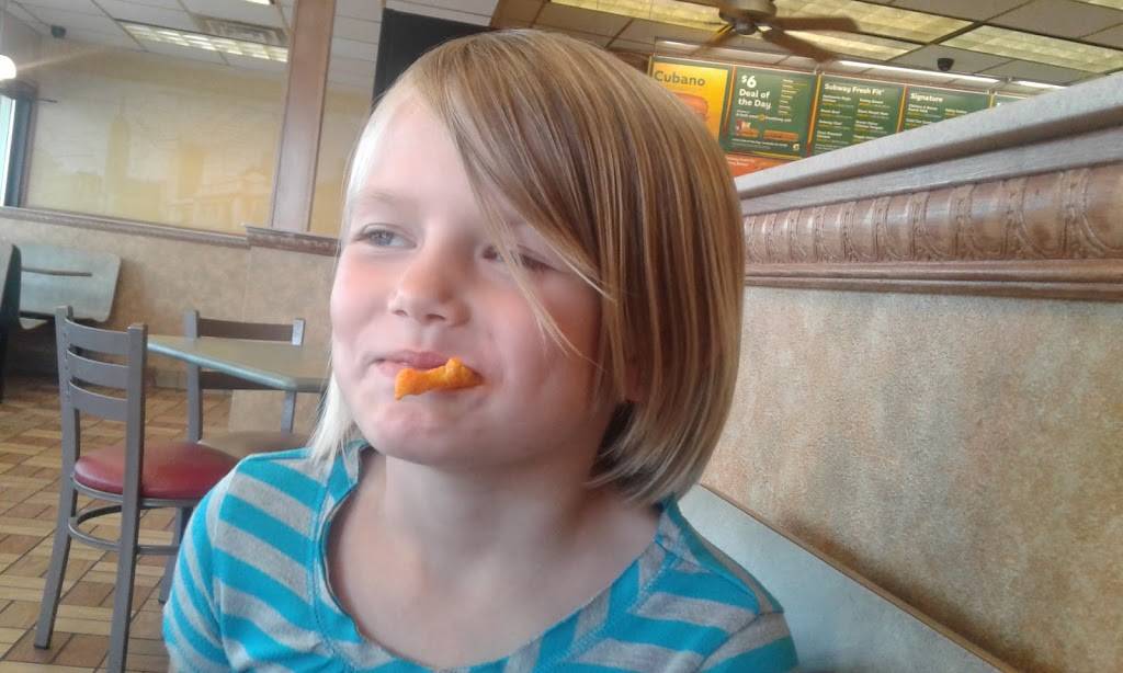 Subway | restaurant | 36325 Main St, Whitehall, WI 54773, USA | 7155384484 OR +1 715-538-4484