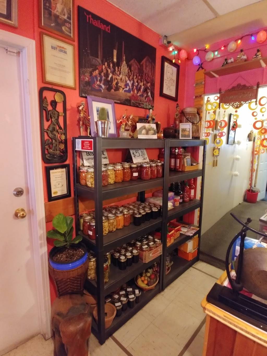 Thai Gardens | restaurant | 88 Pembroke St W, Pembroke, ON K8A 5M5, Canada | 6137356611 OR +1 613-735-6611