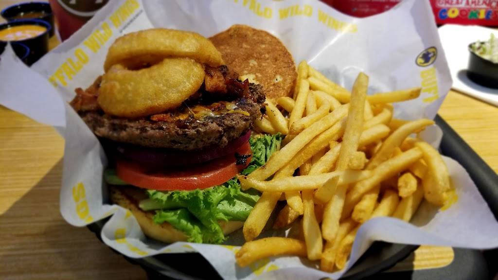 Buffalo Wild Wings | meal takeaway | 2860 Cumberland Mall Ste. 1630, Atlanta, GA 30339, USA | 7704354275 OR +1 770-435-4275