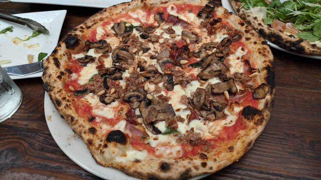 Settebello Pizzeria Napoletana: Newport | restaurant | 7864 East Coast Hwy, Newport Coast, CA 92657, USA | 9497152072 OR +1 949-715-2072