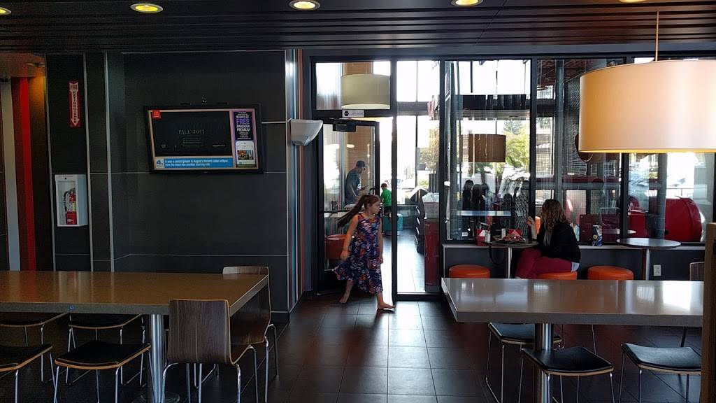 McDonalds | cafe | 6381 Haven Ave, Rancho Cucamonga, CA 91730, USA | 9099806520 OR +1 909-980-6520