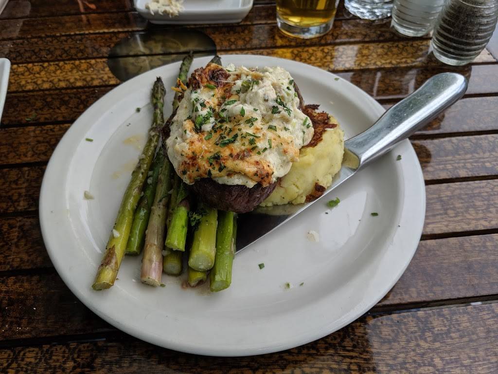 Adrift Restaurant | restaurant | 510 Commercial Ave, Anacortes, WA 98221, USA | 3605880653 OR +1 360-588-0653