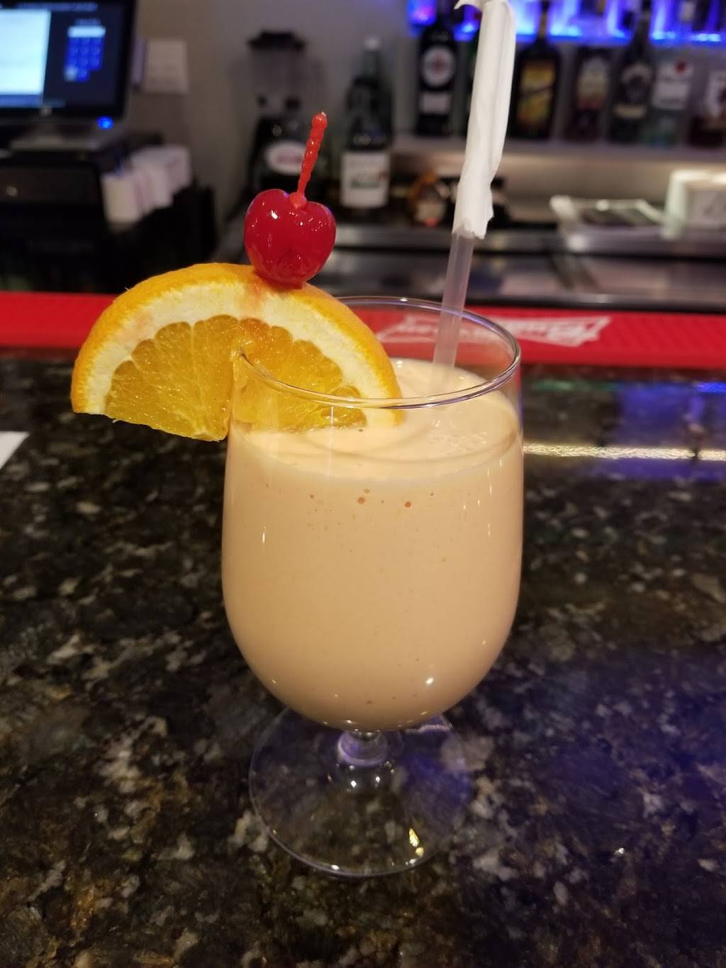 Lo Sano Restaurant & Bar | night club | 678 Maple Ave, Hartford, CT 06114, USA | 8604617966 OR +1 860-461-7966