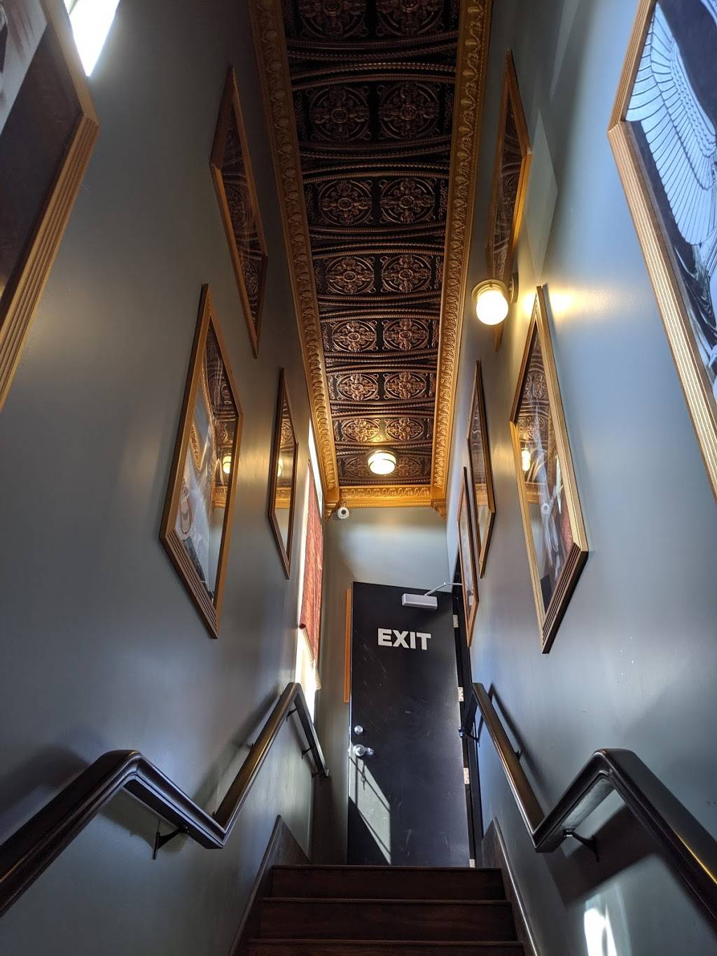 Brooklyn Bar & Grill | restaurant | 4727 University Ave, San Diego, CA 92105, USA | 6197954478 OR +1 619-795-4478