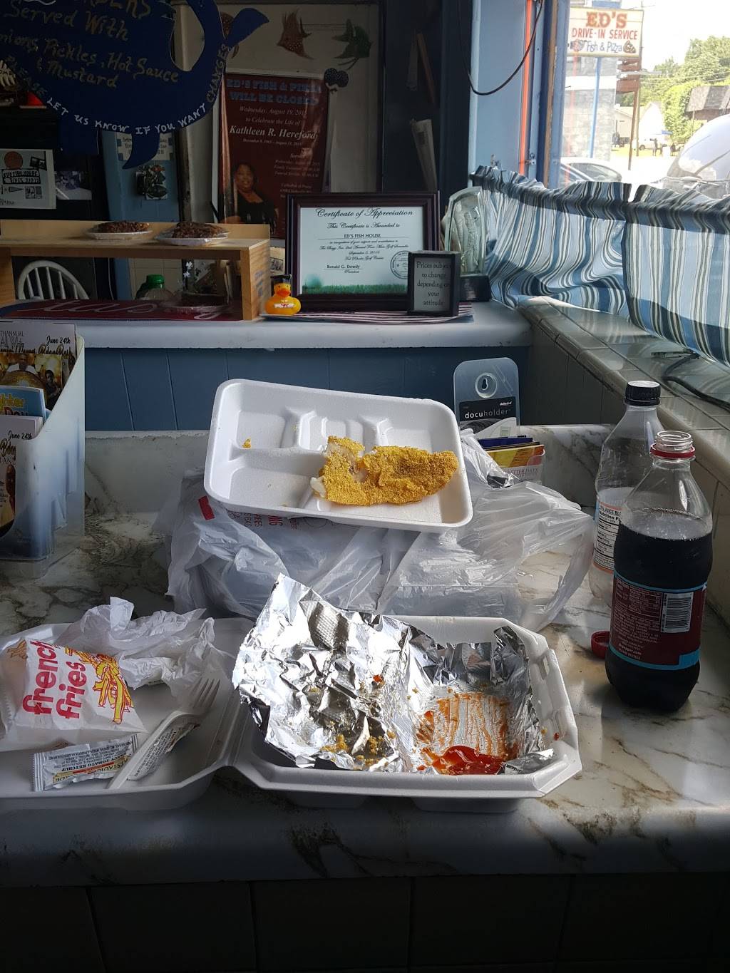 Eds Fish & Pizza House | restaurant | 1801 Dr DB Todd Jr Blvd, Nashville, TN 37208, USA | 6152554362 OR +1 615-255-4362