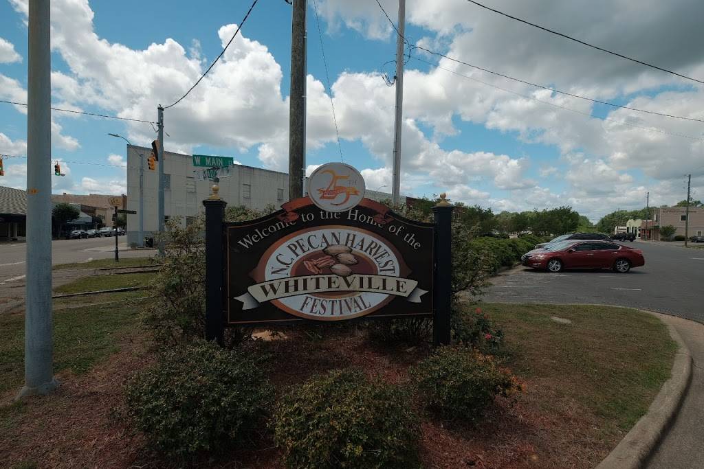 Wards Grill | restaurant | 706 S Madison St, Whiteville, NC 28472, USA | 9106422004 OR +1 910-642-2004