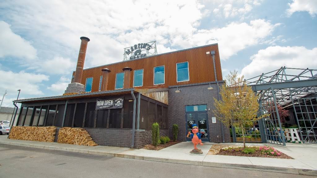 Martins Bar-B-Que Joint | restaurant | 2076 Wall St, Spring Hill, TN 37174, USA | 9314868320 OR +1 931-486-8320