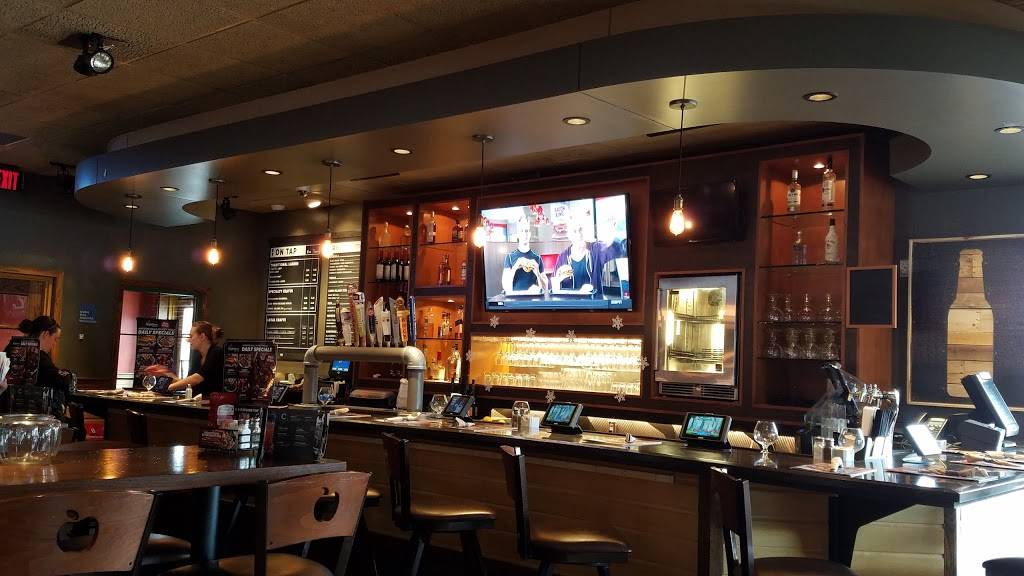 Applebees Grill + Bar | restaurant | 12825 Washington Twp Blvd, Waynesboro, PA 17268, USA | 7177493057 OR +1 717-749-3057