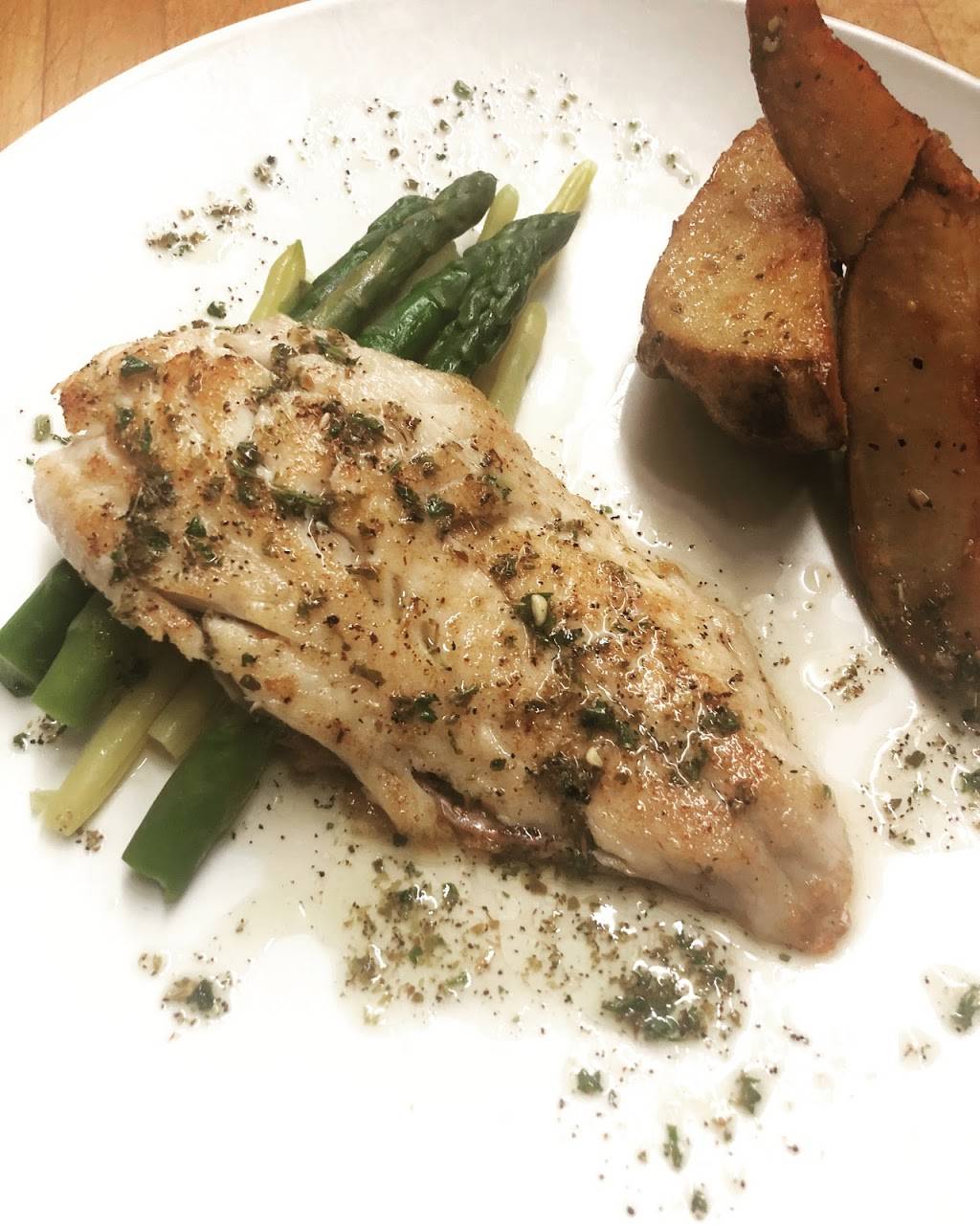 Restaurant De La Place | restaurant | 75 Boulevard Saint-Jean-Baptiste, Châteauguay, QC J6J 3H6, Canada | 4506911522 OR +1 450-691-1522