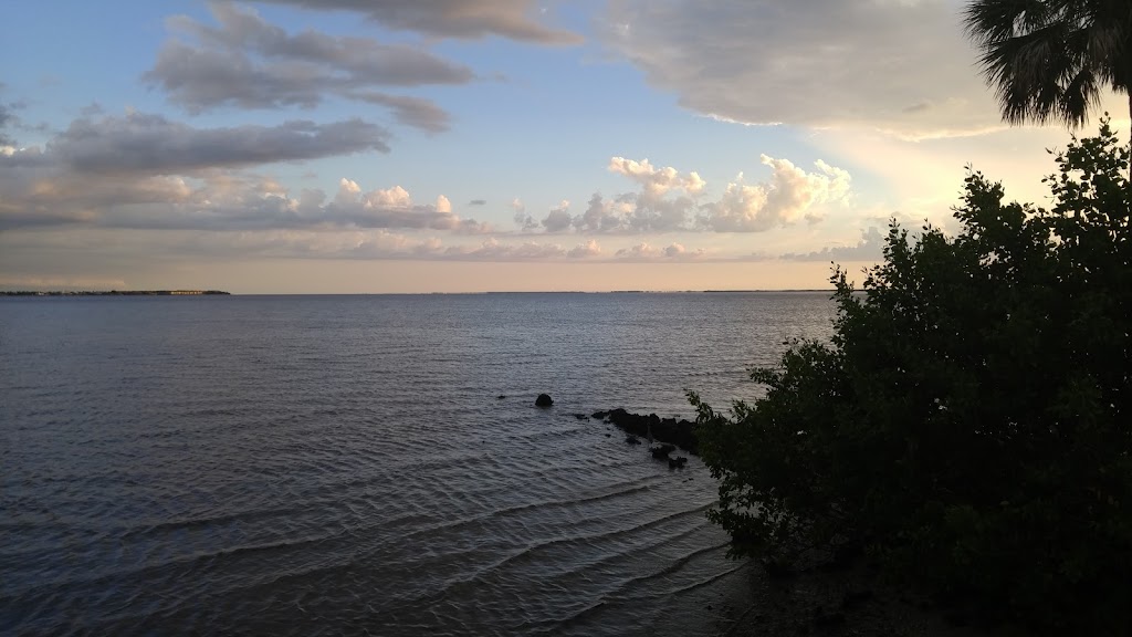 Sunset Grill on the Harbor | restaurant | 23241 Bayshore Rd, Port Charlotte, FL 33980, USA | 9417432800 OR +1 941-743-2800