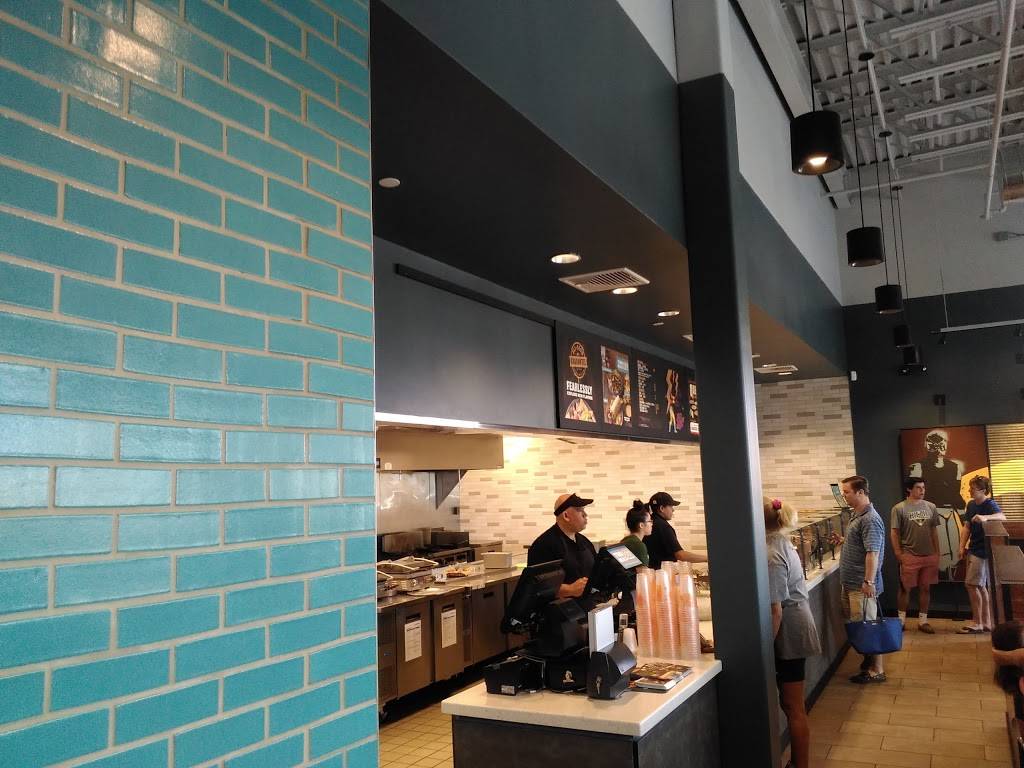 QDOBA Mexican Eats | restaurant | 42 Highland Commons W E, Hudson, MA 01749, USA | 9785670630 OR +1 978-567-0630