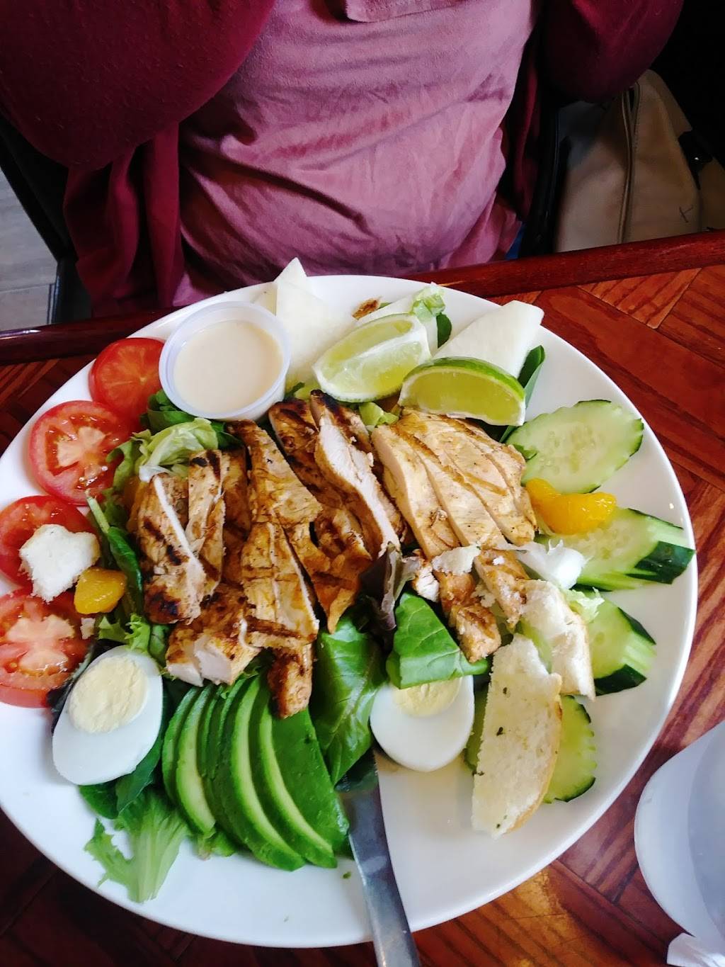 El Muelle Seafood | restaurant | 6705 Airline Dr, Houston, TX 77076, USA | 8329402388 OR +1 832-940-2388