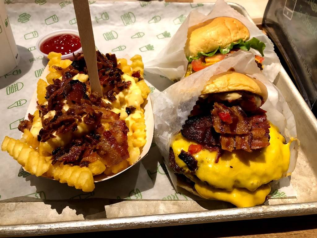 Shake Shack | meal takeaway | 1450 S Dixie Hwy, Coral Gables, FL 33146, USA | 7864703701 OR +1 786-470-3701