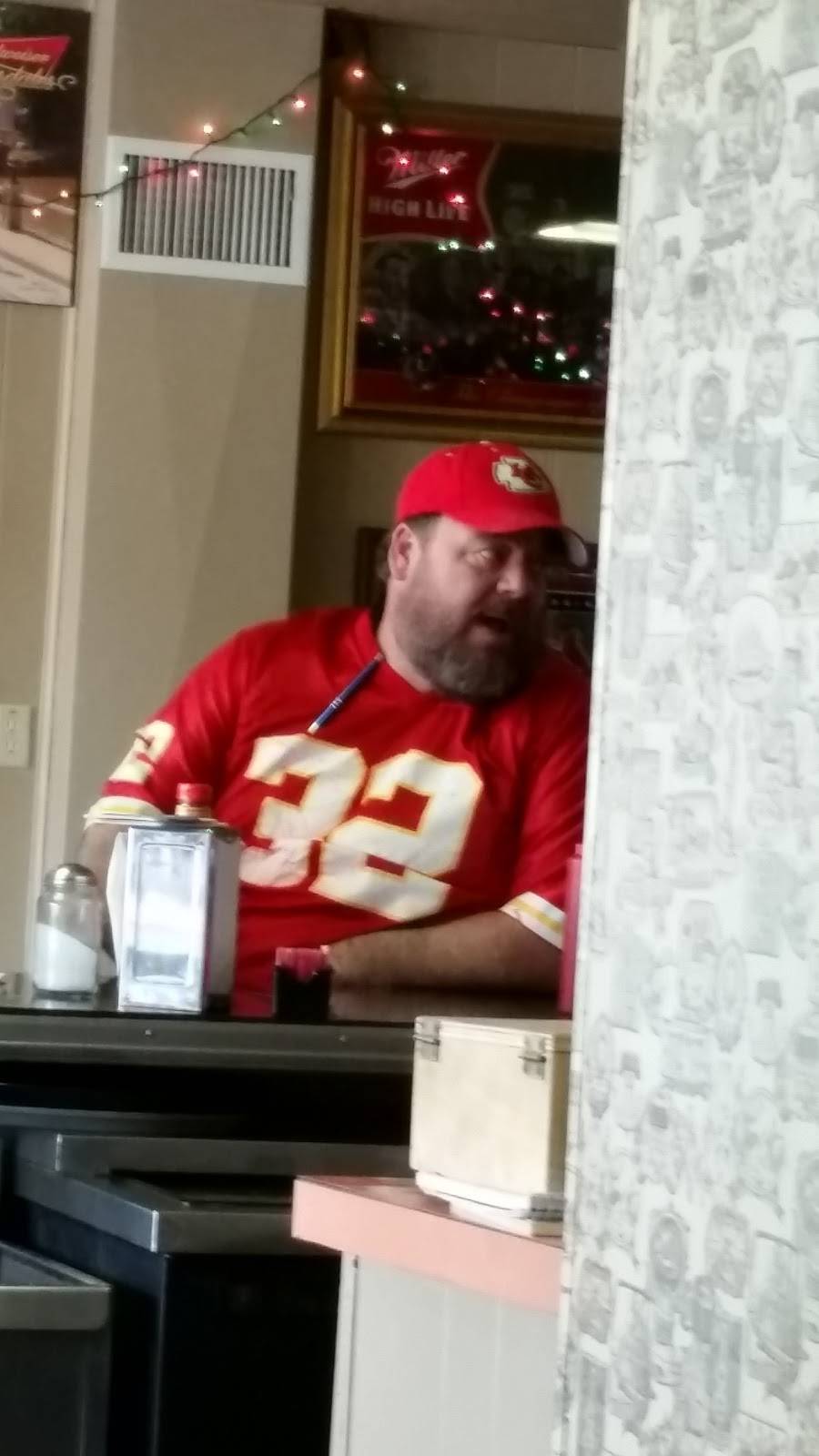 Headquarters | restaurant | 201 Main St, Jasper, IN 47546, USA | 8124823411 OR +1 812-482-3411