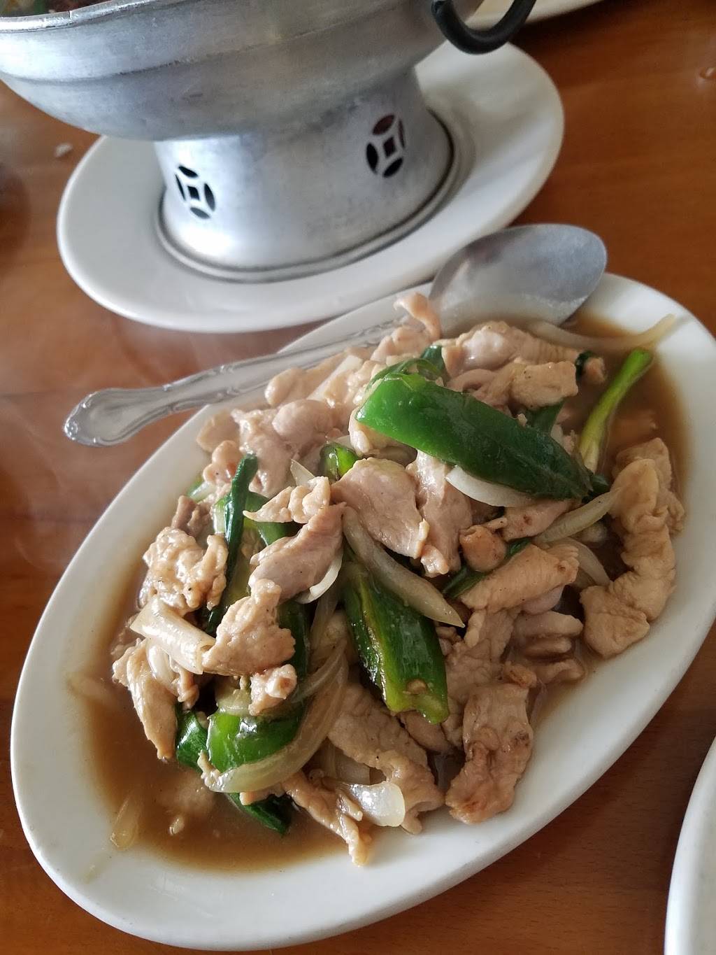 Mink Quan Thai | restaurant | 2821 E Anaheim St, Long Beach, CA 90804, USA | 5624393008 OR +1 562-439-3008