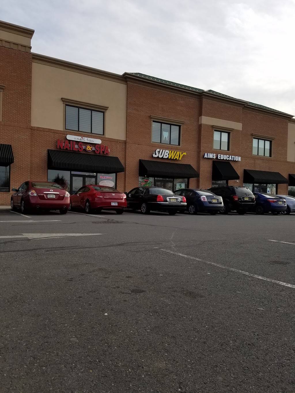 Subway | restaurant | 2680 Woodbridge Ave, Edison, NJ 08837, USA | 7329022237 OR +1 732-902-2237