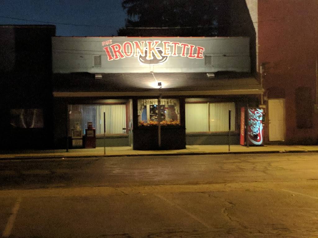 Iron Kettle | restaurant | 103 S Meridian St, Sulphur Springs, IN 47388, USA | 7655334744 OR +1 765-533-4744