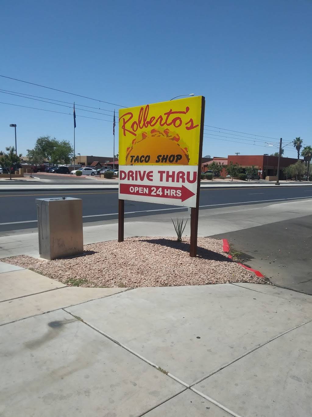 Rolbertos Taco Shop | restaurant | 606 W Main St, Mesa, AZ 85210, USA | 4808442420 OR +1 480-844-2420