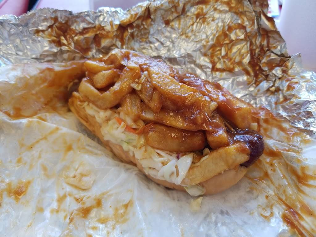 B&M Bar-B-Que Oakwood Village | restaurant | 23840 Broadway Ave, Cleveland, OH 44146, USA | 4404390800 OR +1 440-439-0800