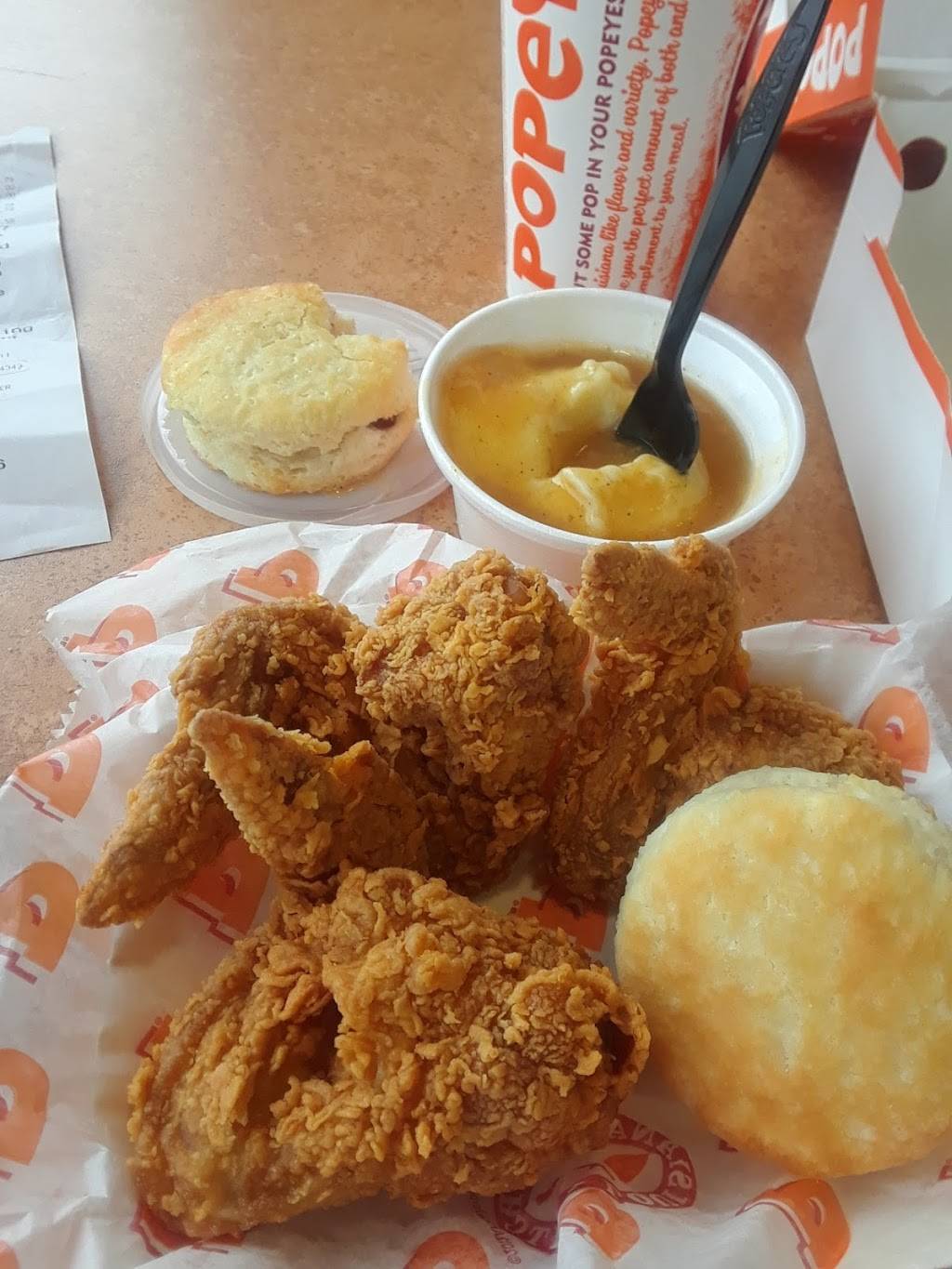 Popeyes Louisiana Kitchen | restaurant | 45 N Orange Blossom Trail, Orlando, FL 32805, USA | 4078434343 OR +1 407-843-4343