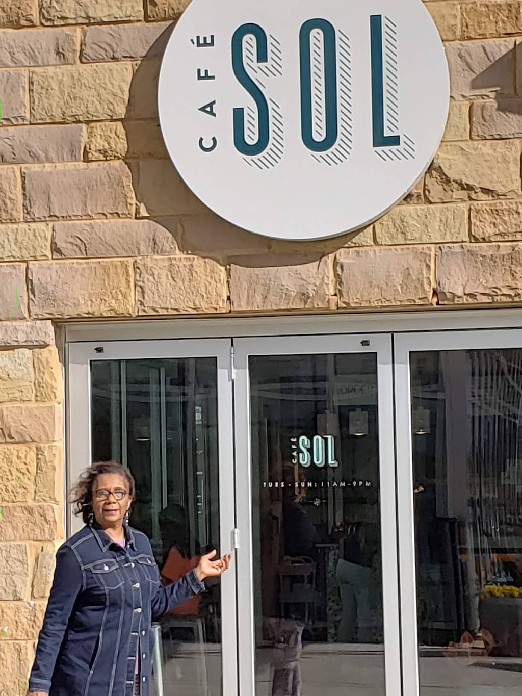 Café Sol | cafe | 4003 Meridiana Parkway, Iowa Colony, TX 77583, USA | 3468167202 OR +1 346-816-7202