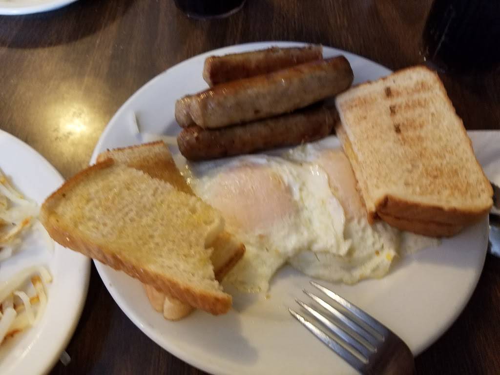 Joy & Eds Supper Club | restaurant | 113 Mill St, North Utica, IL 61373, USA | 8156674850 OR +1 815-667-4850