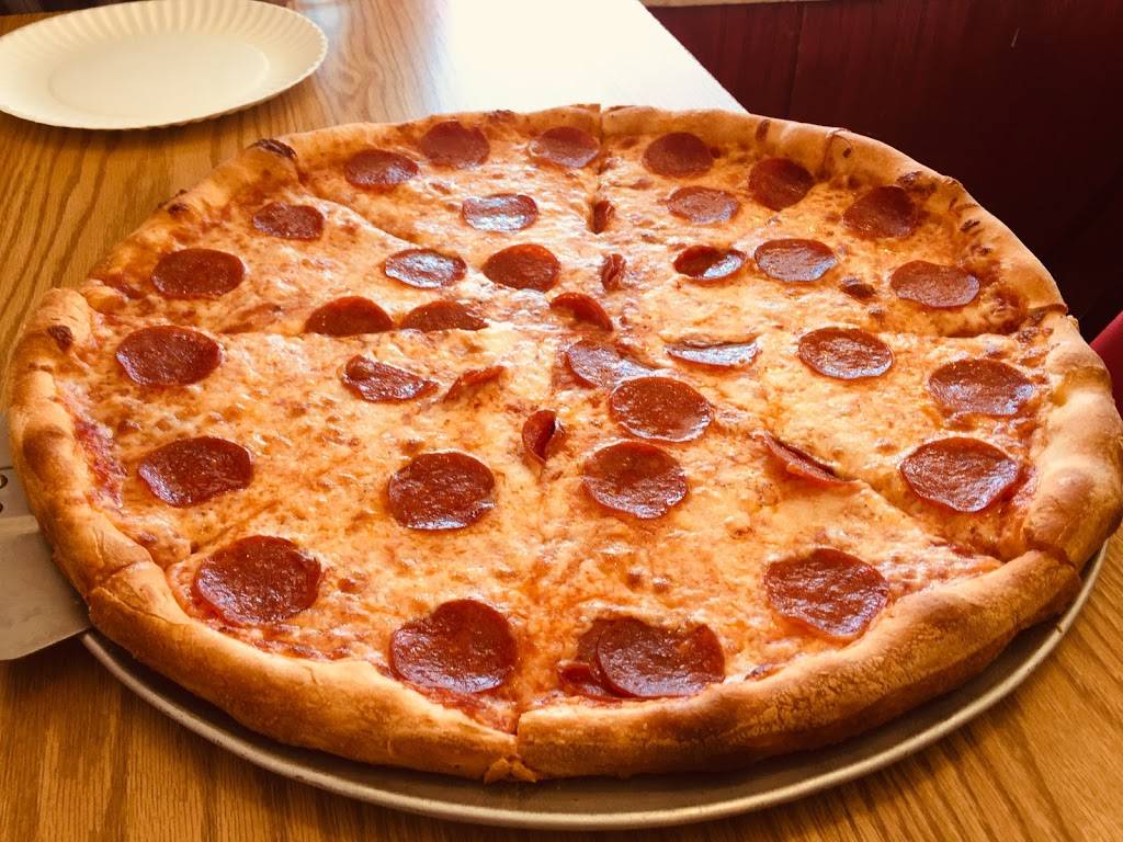 Mamas Pizza | restaurant | 3412 Derry St, Harrisburg, PA 17111, USA | 7175580030 OR +1 717-558-0030