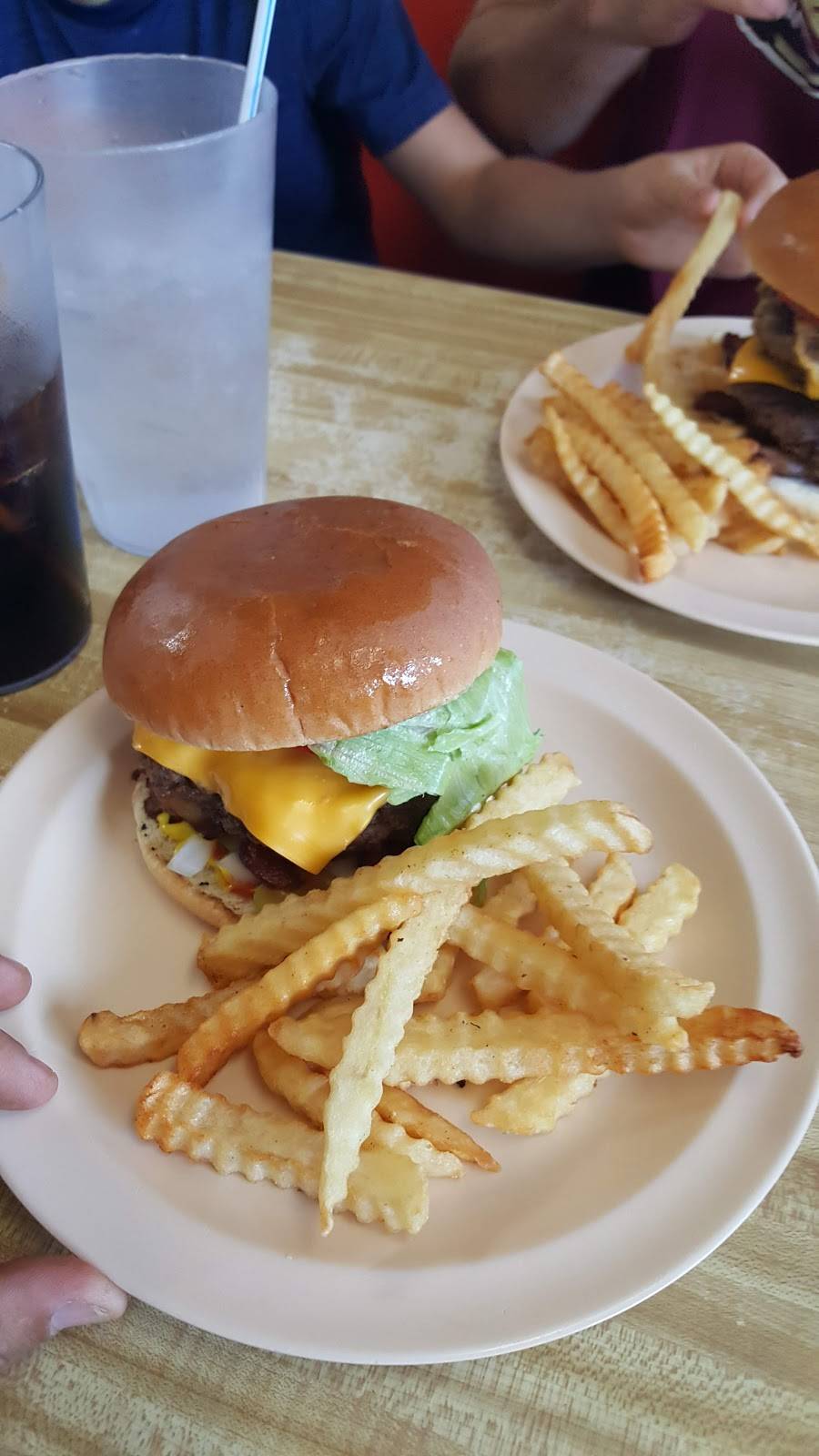 Big Time Cafe | restaurant | 15726 AL-176, Fort Payne, AL 35967, USA | 2568450363 OR +1 256-845-0363