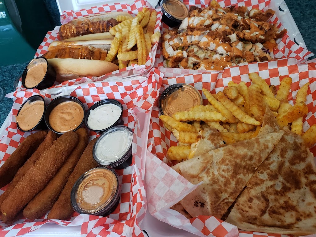 The Kluckin Chicken | restaurant | 18125 Saticoy St Unit A, Reseda, CA 91335, USA | 8186008367 OR +1 818-600-8367