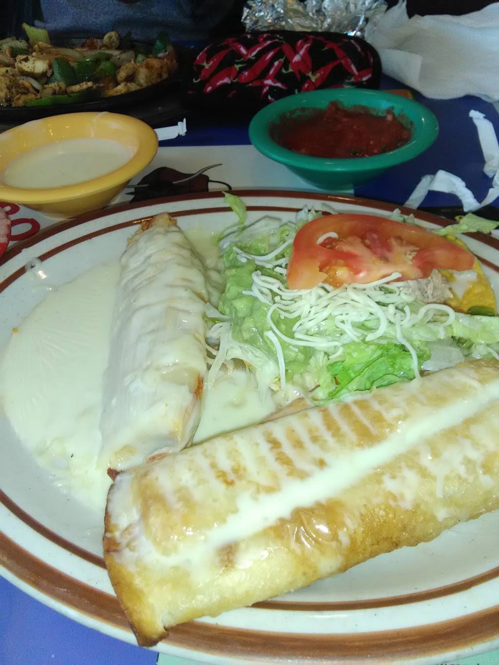 El Charco Mexican Restaurant | restaurant | 1201 Parry St, Lamar, MO 64759, USA | 4176823249 OR +1 417-682-3249