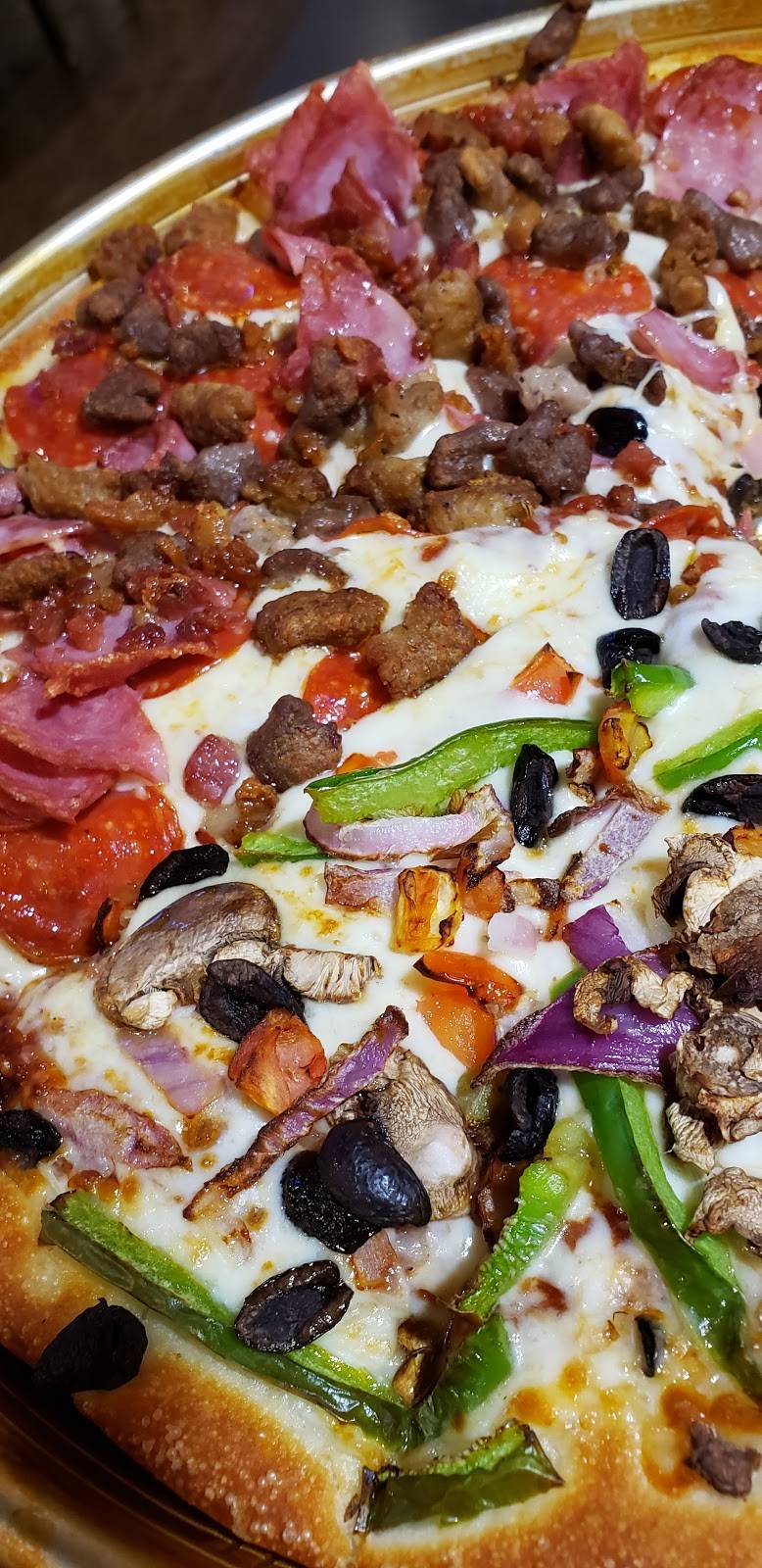 Pizza Hut | restaurant | 7970 Winter Garden Vineland Rd, Windermere, FL 34786, USA | 4079094327 OR +1 407-909-4327