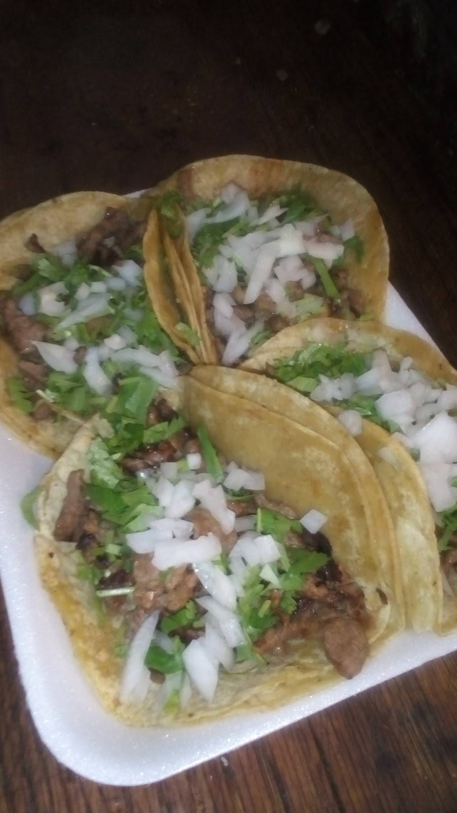 Tacos "Locochon" | restaurant | Calle Miguel Hidalgo 2000, La Gloria, 22645 La Joya, B.C., Mexico | 017441028869 OR +52 744 102 8869