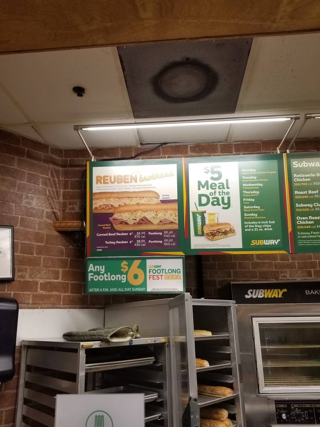 Subway | restaurant | 2295 Towne Lake Pkwy, Woodstock, GA 30189, USA | 6785038108 OR +1 678-503-8108