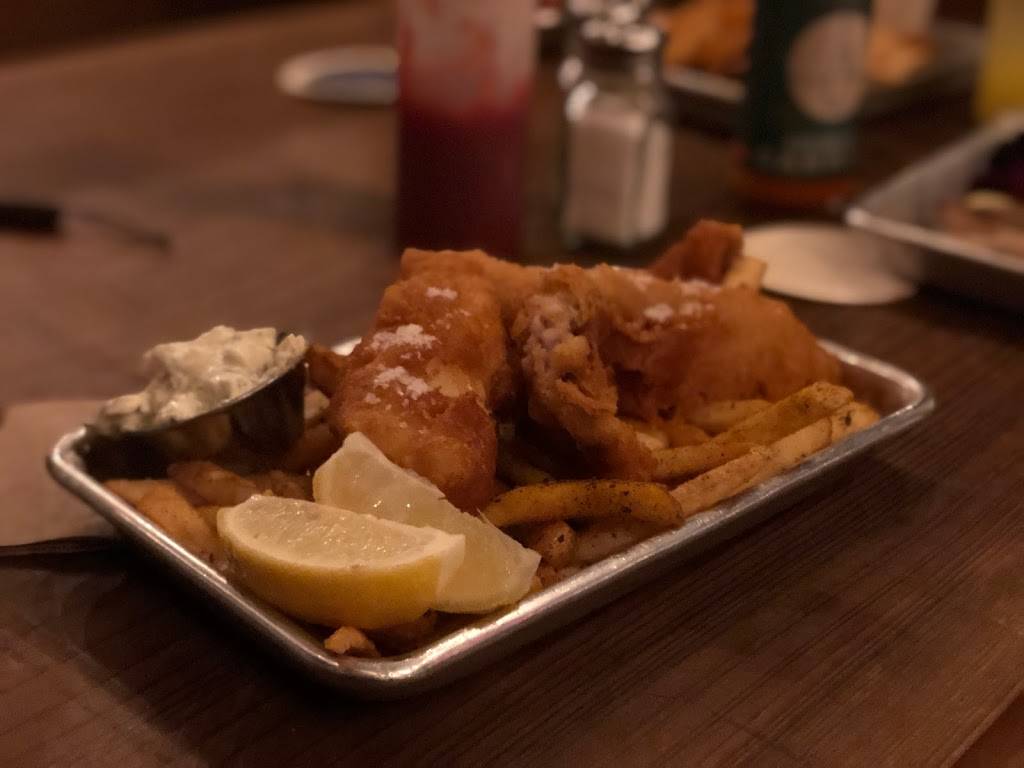 Hook Fish Co. at Proof Lab Beer Garden | restaurant | 254 Shoreline Hwy, Mill Valley, CA 94941, USA | 4155694984 OR +1 415-569-4984