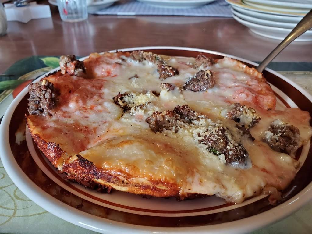 Johnny Bs | restaurant | 9284 US-2, Naubinway, MI 49762, USA | 9064771001 OR +1 906-477-1001