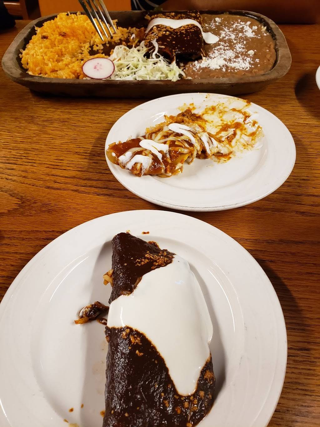 Amelias Exquisite Mexican Dining | restaurant | 105 NE 4th Ave, Hillsboro, OR 97124, USA | 5036150191 OR +1 503-615-0191