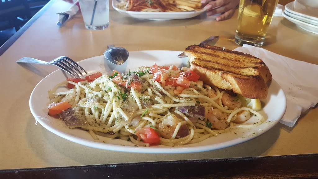 Boston Pizza | restaurant | 3090 Wonderland Rd S, London, ON N6L 1A6, Canada | 5194725001 OR +1 519-472-5001