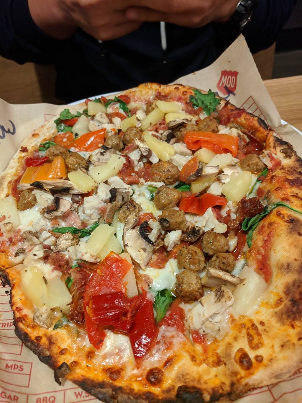 MOD Pizza | restaurant | 5040 El Cerrito Rd E004, El Cerrito, CA 94530, USA | 5103994960 OR +1 510-399-4960